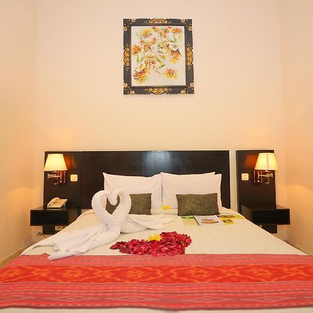Andari Legian Hotel Бали Екстериор снимка
