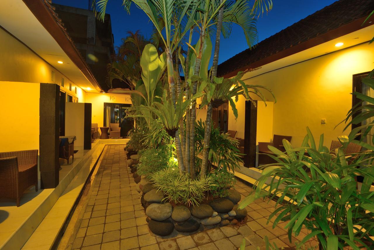 Andari Legian Hotel Бали Екстериор снимка